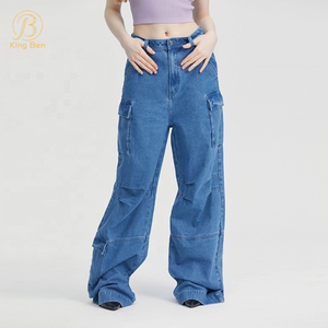 OEM ODM Джинсовая женская уличная одежда Джинсы-карго с карманами Брюки-карго со средней посадкой Бойфренд Прямые джинсовые брюки-карго